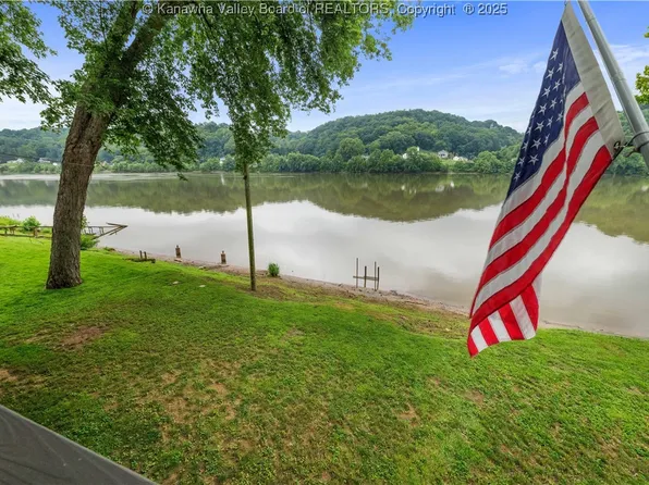 235 Pinch Ln, Mason, WV 25260