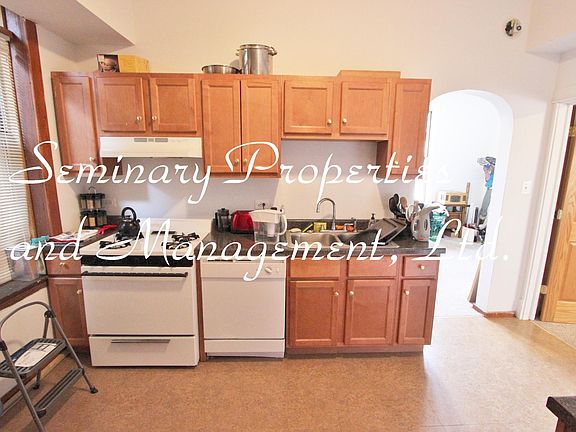 3rd image of 2505 W Winona St
