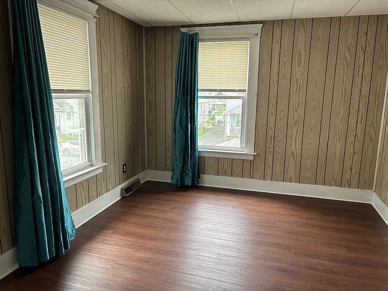 155 Leete St — Photo 16