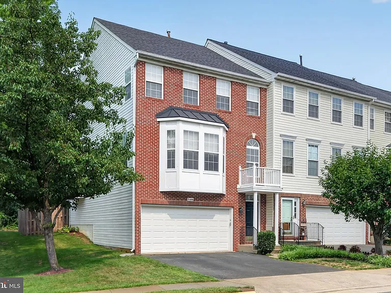5166 Ballycastle Cir — Photo 2