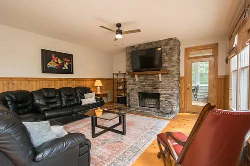 179 N Mountain Ln #ID1597192P Photo 1