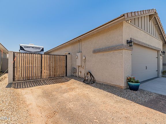 3rd image of 22462 N 180TH Drive