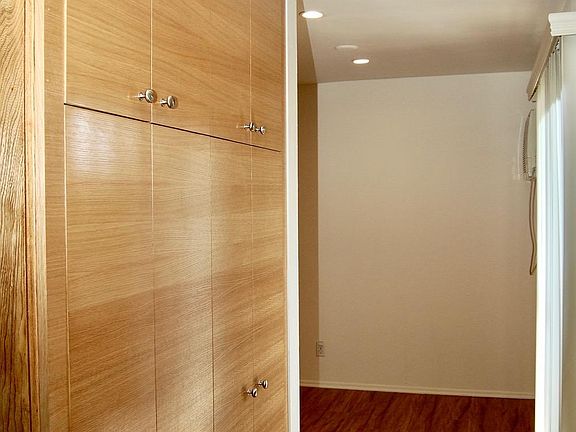 5th image of 12021 Burbank Blvd APT 101