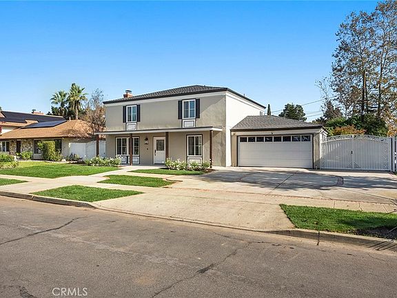 3rd image of 13662 Loretta Dr