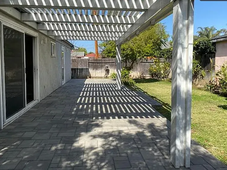 1815 N Westwood Ave — Photo 38