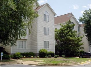 236 Dockside Dr APT B, Hampton, VA 23669