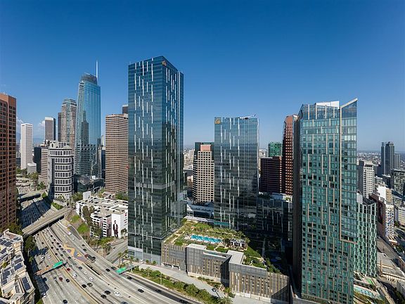 3rd image of 1000 W 8th St #3705