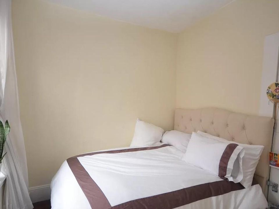 2nd image of 9 Grove St #32