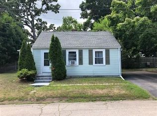 33 Alden St, Riverside, RI 02915