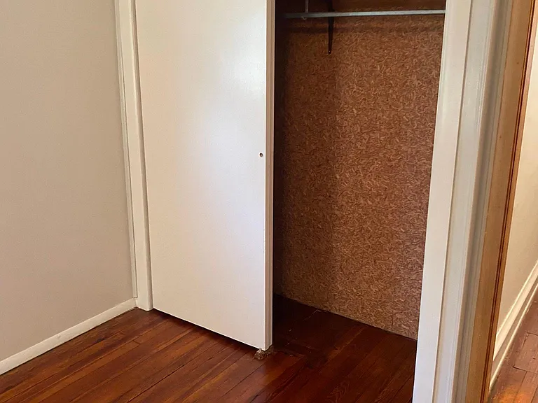 138 Elm St #4 BDRM SEMI — Photo 2
