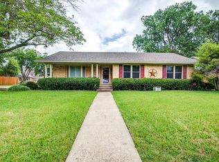 3657 Delford Cir, Dallas, TX 75228