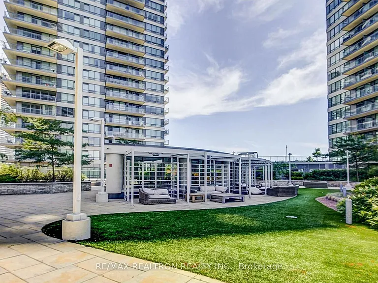 2230 Lake Shore Blvd W #801 — Photo 23