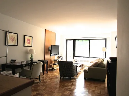 Rented by Citi Habitats | media 21