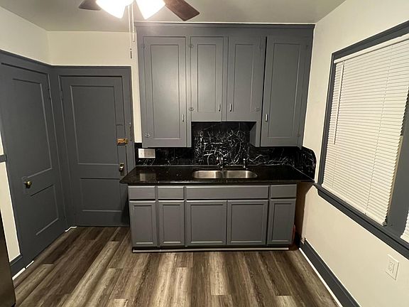 5th image of 10606 Almira Ave