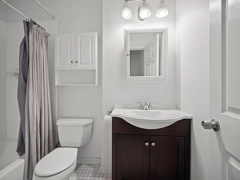 38 Pleasant St #6 — Photo 13