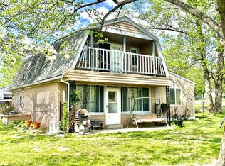 83 Peach St, New Haven, KY 40051