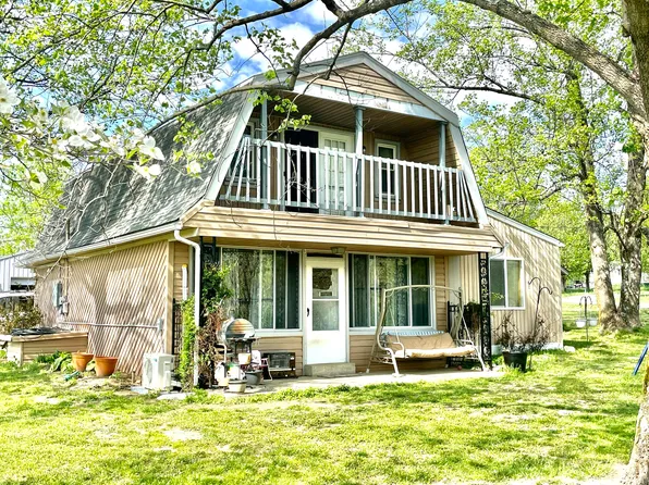 83 Peach St, New Haven, KY 40051