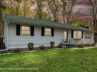 2276 Washington Rd, Lansing, MI 48911