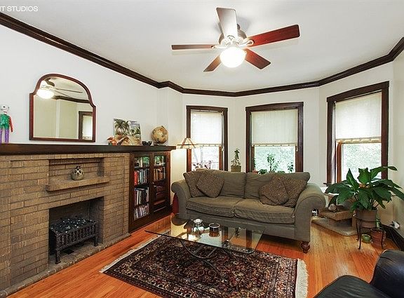 2nd image of 4738 N Karlov Ave