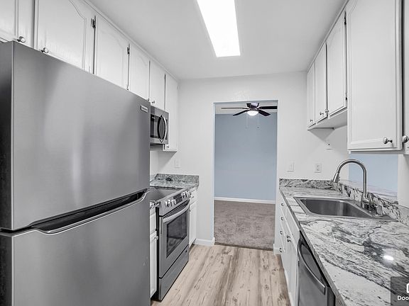 3rd image of 39865 Cedar Blvd Unit 241