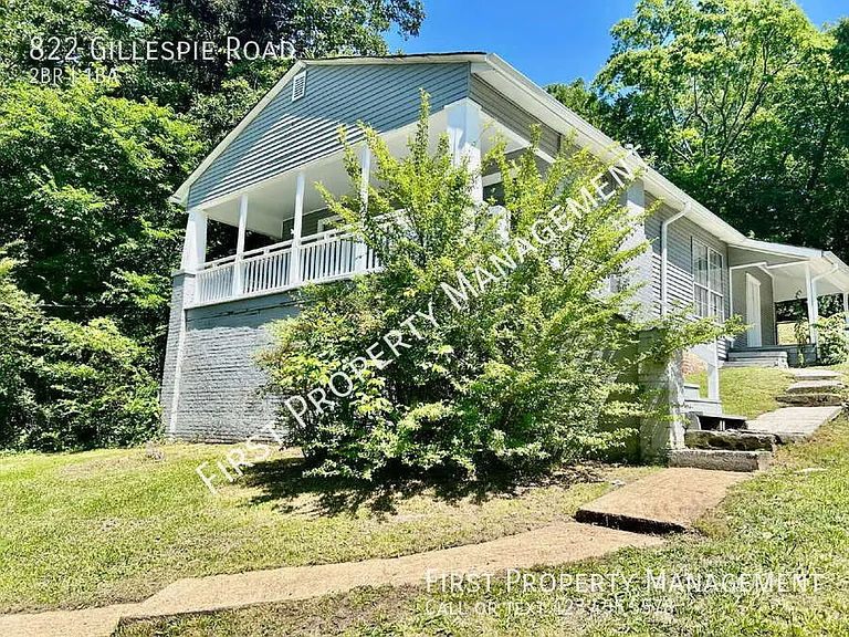 822 Gillespie Rd — Photo 1