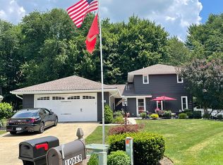 10075 N Surfside Cir, Aurora, OH 44202