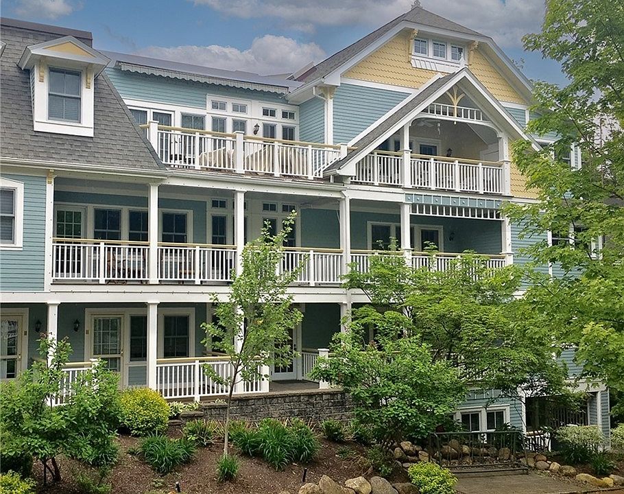 1st image of 30 Vincent Ave #G