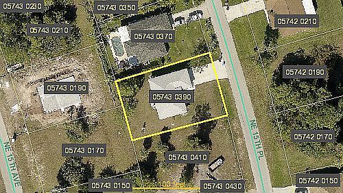 2nd image of 3736 NE 15th Pl