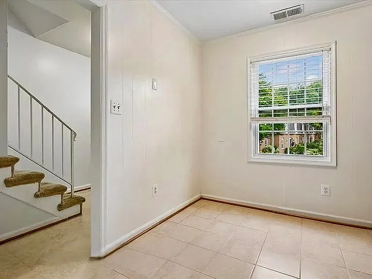 8145 Kingsway Ct #MAIN — Photo 10