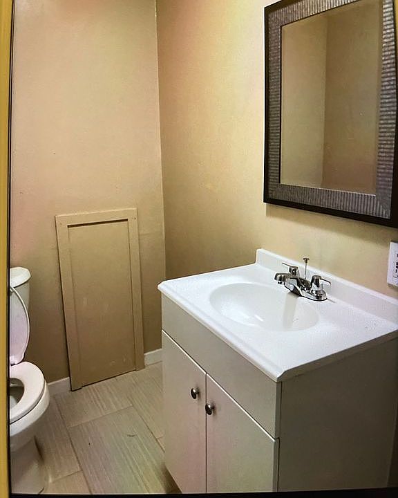 1st image of 1521 Guilford Pl