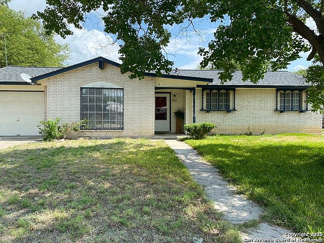 1st image of 10822 Briarway Dr