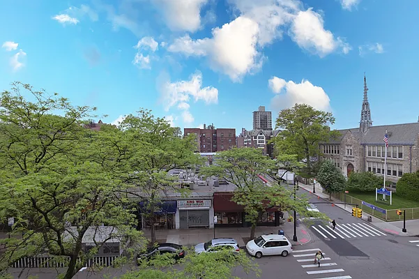 Sold by Brown Harris Stevens Forest Hills LLC | media 45