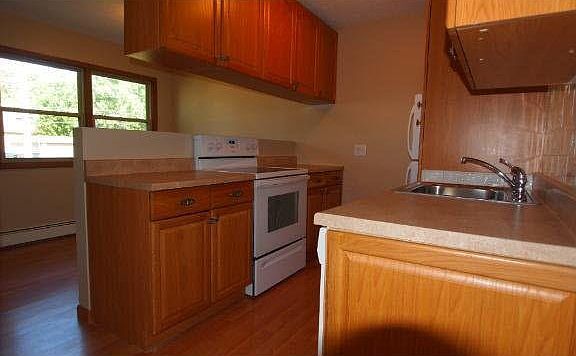 2nd image of 1482 21st Avenue NW