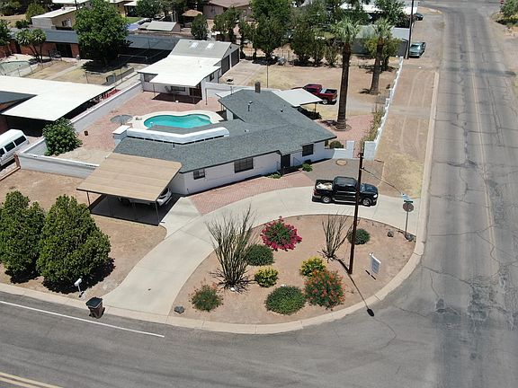 3rd image of 2690 E 9th St