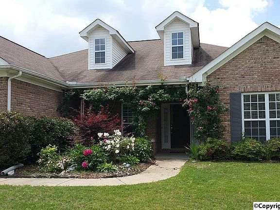 3rd image of 2223 Rosebrooke Dr SW