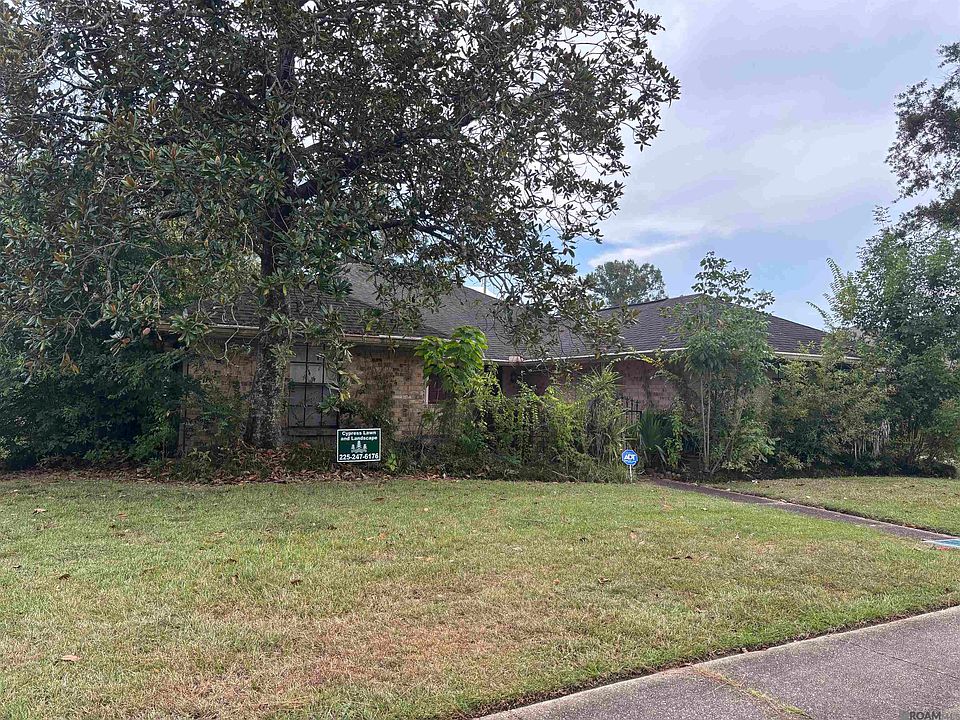 1st image of 17134 Chadsford Ave