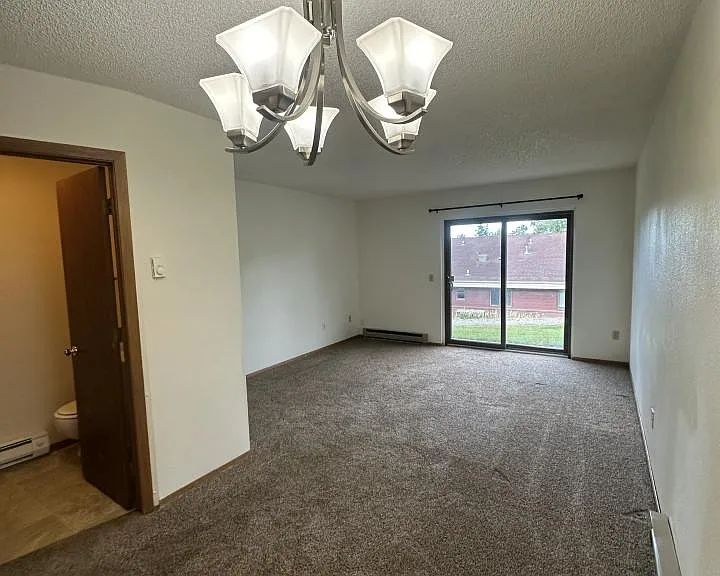980 N 17th St #10 — Photo 2