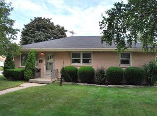 4198 N 77th St, Milwaukee, WI 53222