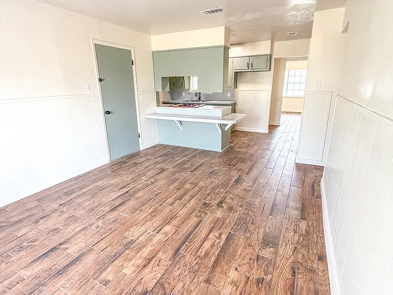 114 S Joyce St — Photo 13