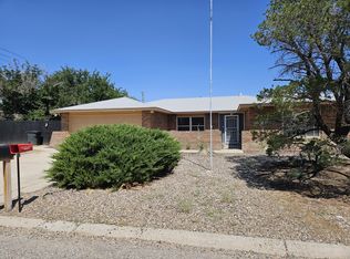 420 Cambridge Ave, Rio Communities, NM 87002