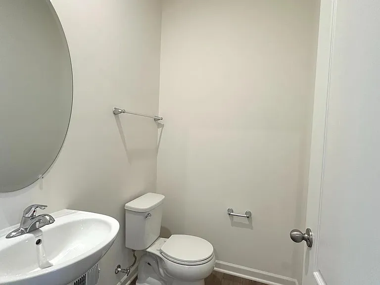 93 Stafford Pl — Photo 15