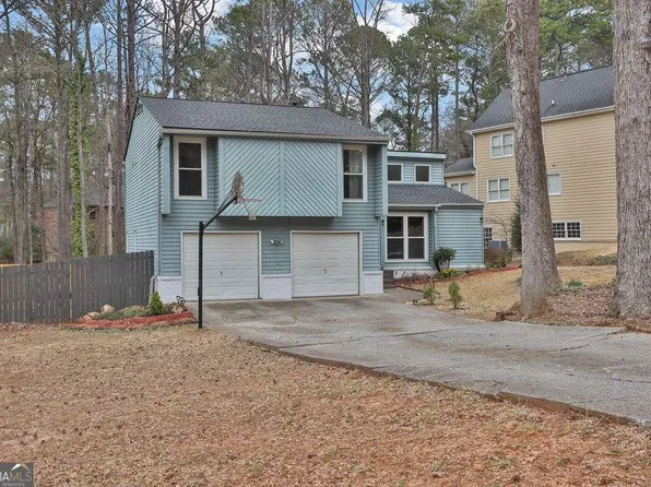 670 Westbrook Pl, Lawrenceville, GA 30044