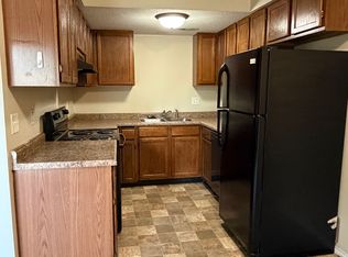 1111 Vattier St APT 10, Manhattan, KS 66502