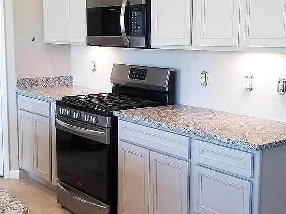 5th image of 926 Kingrail Dr Lot 66