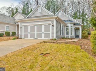 6302 Scenic View Dr, Hoschton, GA 30548