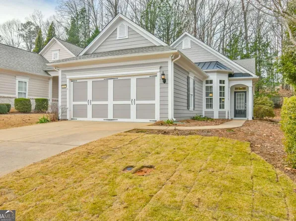 6302 Scenic View Dr, Hoschton, GA 30548
