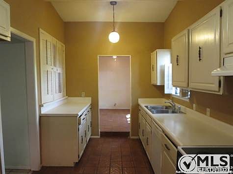 4th image of 12318 Alexandria Dr