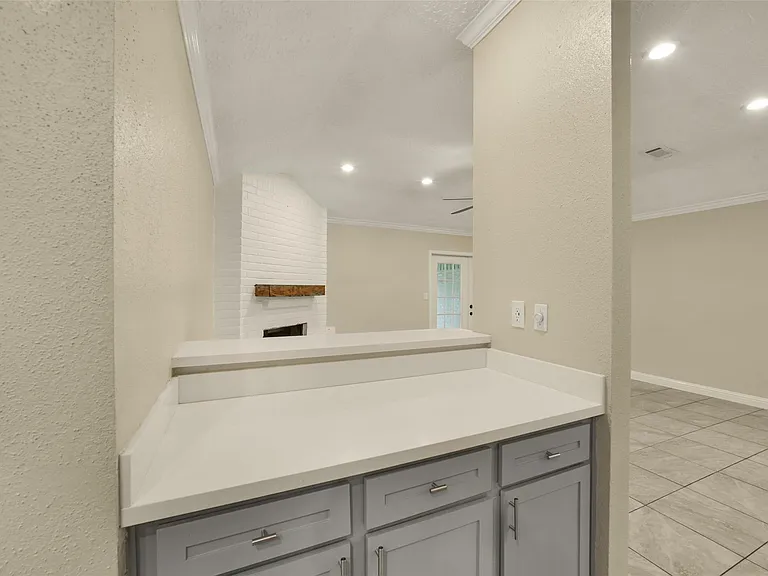 21211 Park Mount Dr — Photo 18