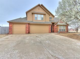 11702 E 99th St N, Owasso, OK 74055