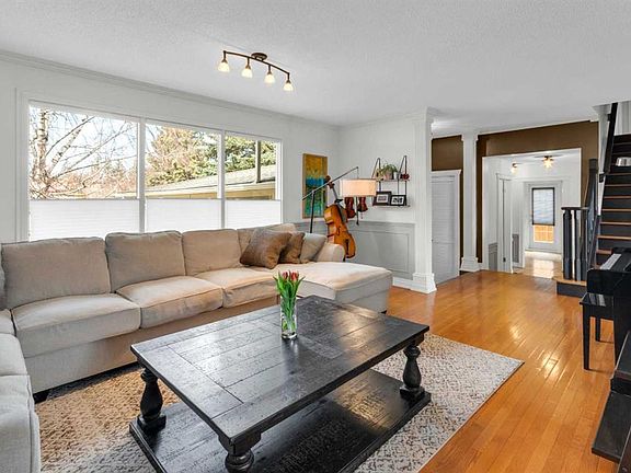 3rd image of 356 NW Cannington Pl SW